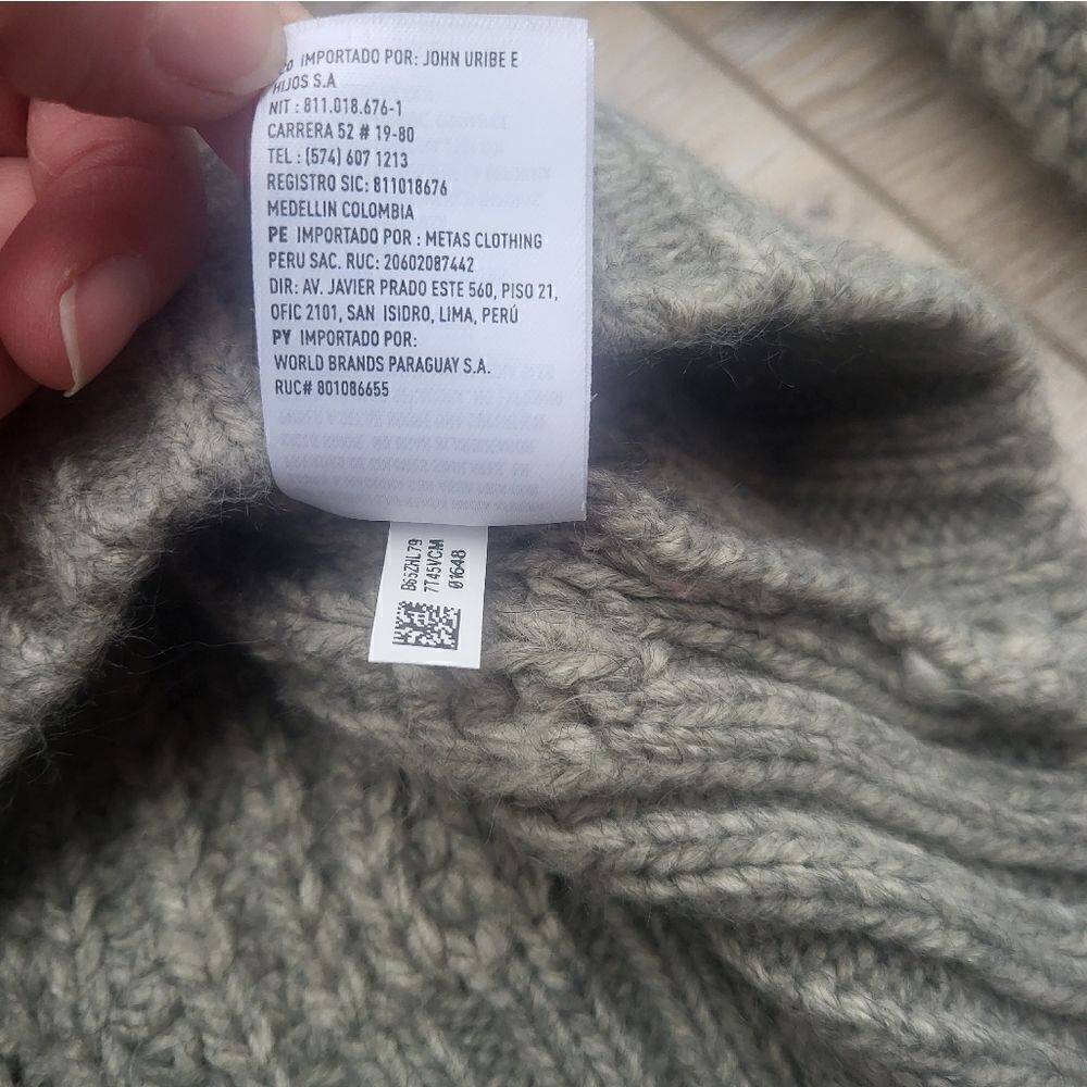 American Eagle oversized chunky knit v neck sweater xs - Picture 8 of 12